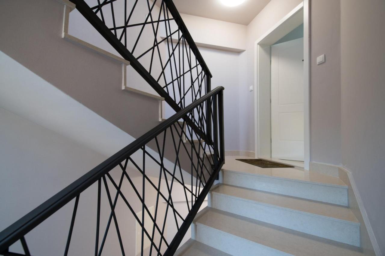 Brand New Aparment With Sea View & Swimming Pool At Ciovo - Villa Fiorentini Trogir Exterior photo